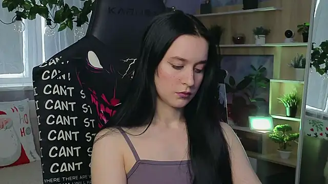 Snapshot of KiraLiLime chatting on 15, 3, 2025 KiraLiLime online show from 15, 3, 2025