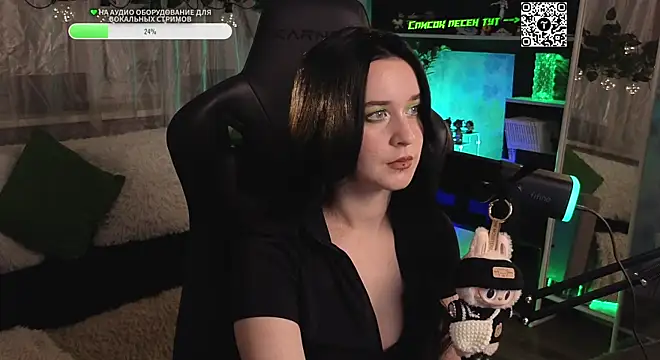 Snapshot of KiraLiLime chatting on 17, 10, 2025 KiraLiLime online show from 17, 10, 2025