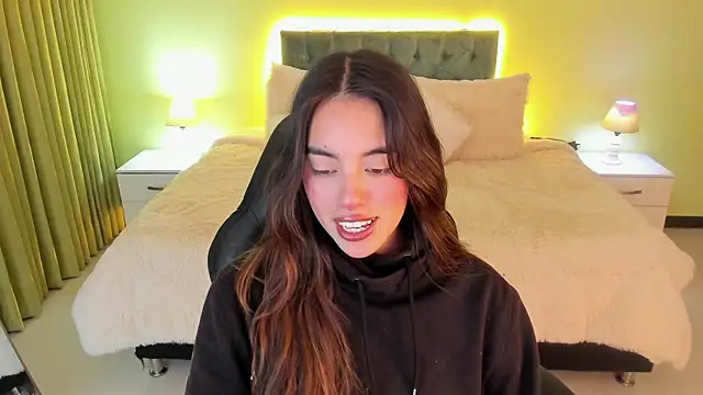  Charlotte evans 1 online show from 12, 11, 2025