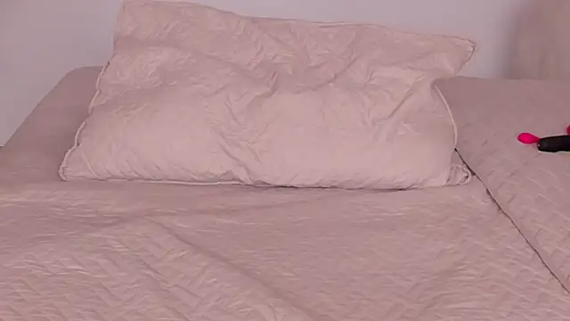 BridgetRodriguez online show from 9, 1, 2025