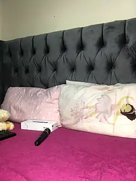 Anaelle24 online show from 13, 5, 2026