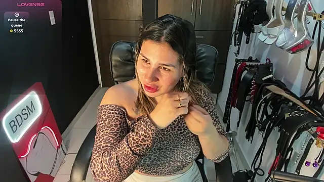 violet bdsmx online show from 13, 9, 2025