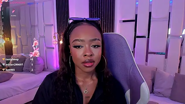 mia schwarz online show from 8, 11, 2025