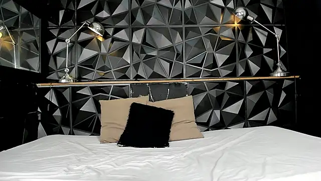 Snapshot of danielclarton1 chatting on 5, 1, 2025 danielclarton1 online show from 5, 1, 2025