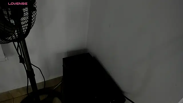 Snapshot of danielclarton1 chatting on 11, 1, 2025 danielclarton1 online show from 11, 1, 2025