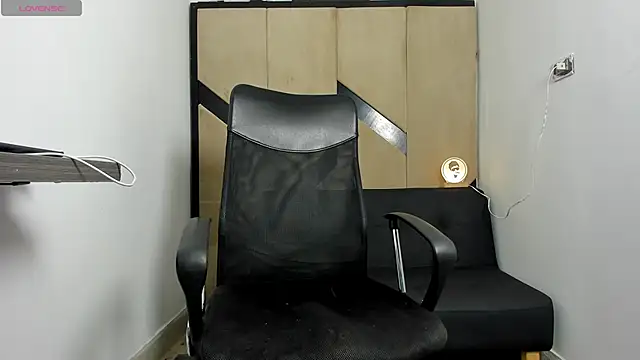 Snapshot of danielclarton1 chatting on 2, 2, 2025 danielclarton1 online show from 2, 2, 2025
