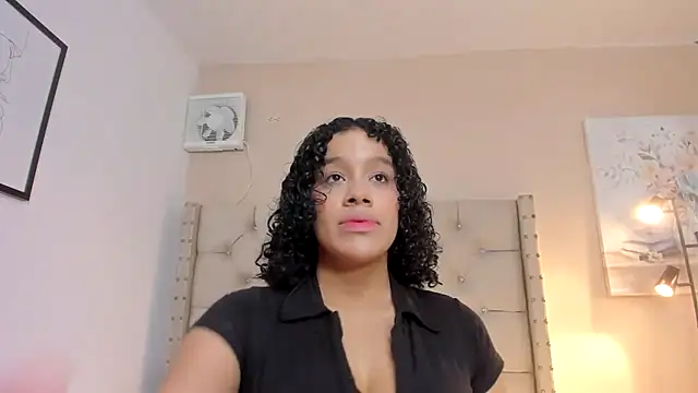 vanesasexyhot21 online show from 6, 10, 2025