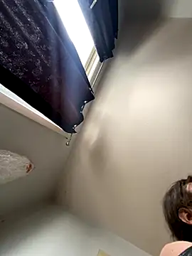 Snapshot of kikiwonderbar chatting on 4, 12, 2025 kikiwonderbar online show from 4, 12, 2025