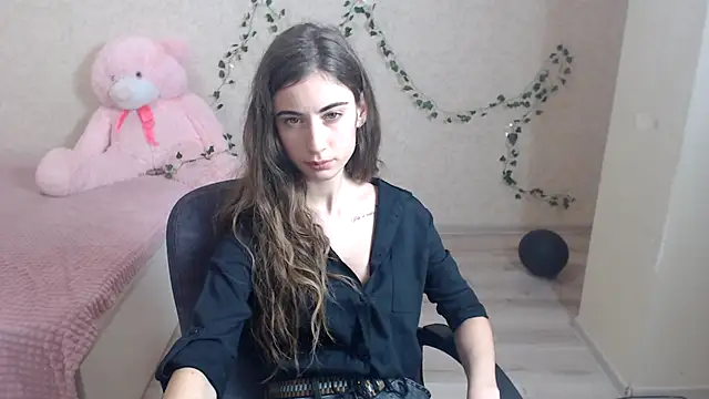 LittleFreya9 online show from 5, 12, 2024