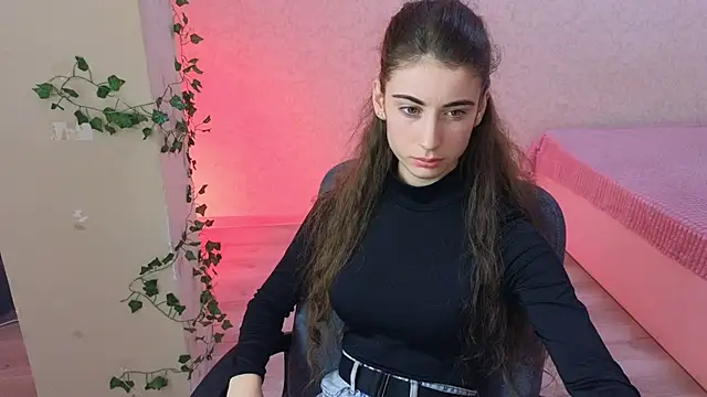 LittleFreya9 online show from 20, 12, 2024
