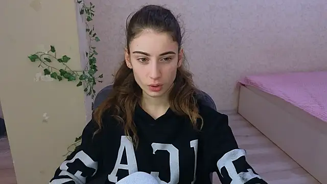 LittleFreya9 online show from 21, 1, 2025