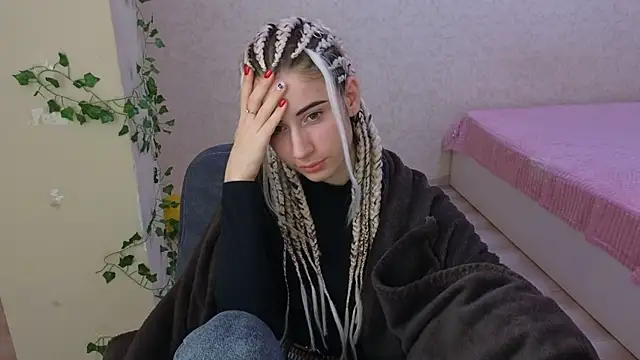 LittleFreya9 online show from 10, 2, 2025