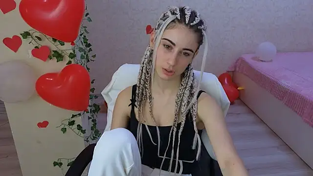 LittleFreya9 online show from 14, 2, 2025