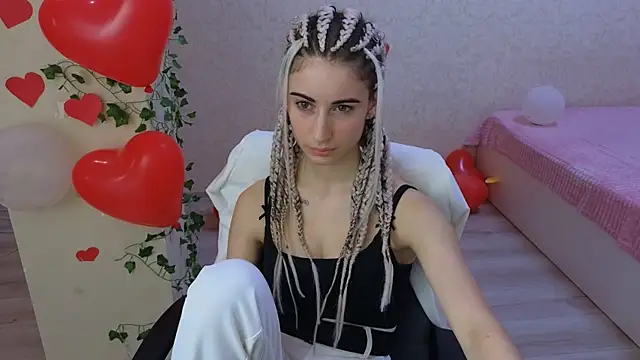 LittleFreya9 online show from 15, 2, 2025