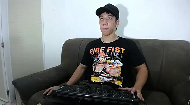 Snapshot of ethan_noir chatting on 8, 2, 2025 ethan noir online show from 8, 2, 2025