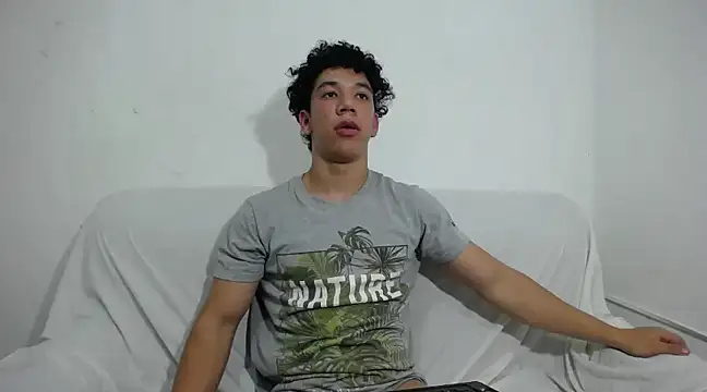 Snapshot of ethan_noir chatting on 16, 2, 2025 ethan noir online show from 16, 2, 2025