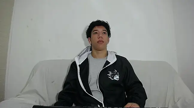 Snapshot of ethan_noir chatting on 21, 2, 2025 ethan noir online show from 21, 2, 2025