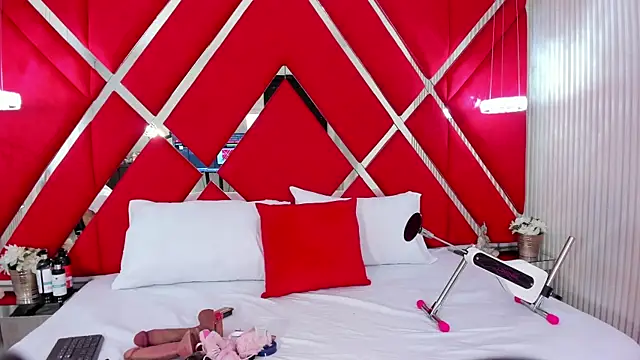 SusanCouper online show from 18, 12, 2025