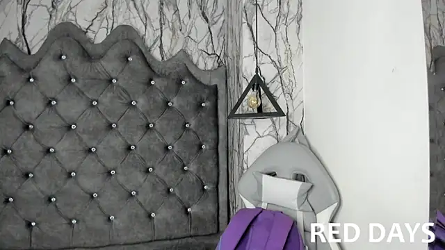 larissa01  online show from 6, 2, 2025