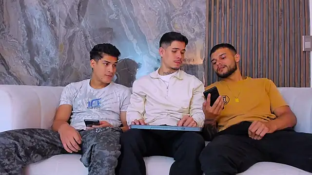 hot day online show from 10, 11, 2025