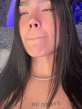 Snapshot of -Loren- chatting on 8, 3, 2026 -Loren- online show from 8, 3, 2026