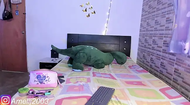  Amelia Johns  online show from 3, 3, 2025