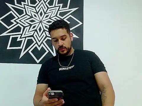  CHRIS-DENNIS  online show from 3, 4, 2026