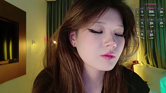 KitayamaChu online show from 21, 11, 2025