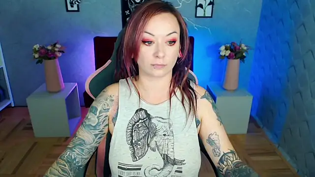 Snapshot of Miss-Tattoo chatting on 10, 11, 2025 Miss-Tattoo online show from 10, 11, 2025