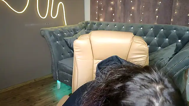 GloriNichols online show from 17, 1, 2025