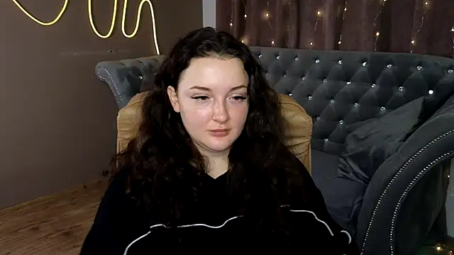 GloriNichols online show from 18, 1, 2025