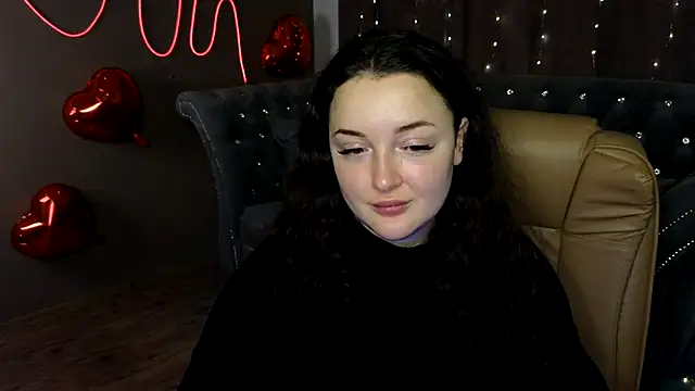 GloriNichols online show from 19, 2, 2025