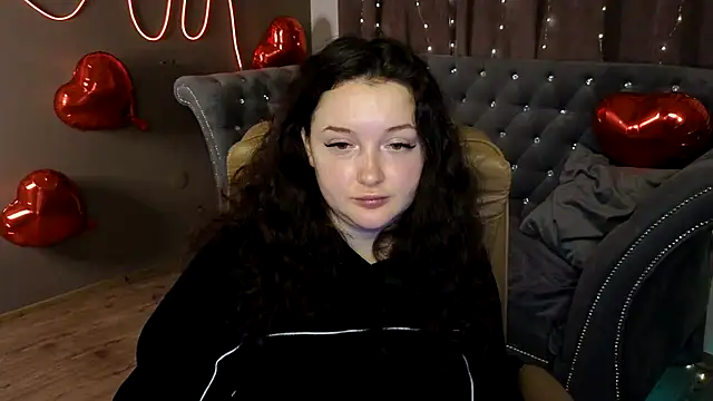 GloriNichols online show from 27, 2, 2025