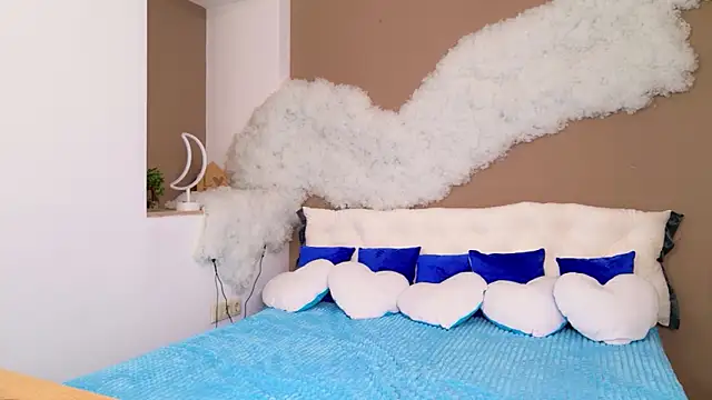 GloriNichols online show from 15, 11, 2025