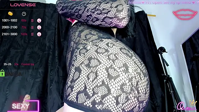 Snapshot of VyxenXBig_cock chatting on 30, 3, 2026 VyxenXBig cock online show from 30, 3, 2026