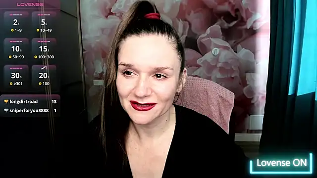 Snapshot of AriaGray chatting on 2, 11, 2025 AriaGray online show from 2, 11, 2025