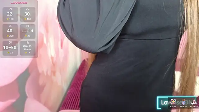 Snapshot of AriaGray chatting on 3, 11, 2025 AriaGray online show from 3, 11, 2025