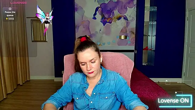 Snapshot of AriaGray chatting on 22, 11, 2025 AriaGray online show from 22, 11, 2025