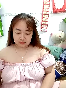VyOanh2K online show from 13, 2, 2025