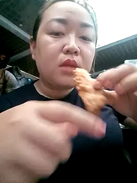 VyOanh2K online show from 2, 2, 2026