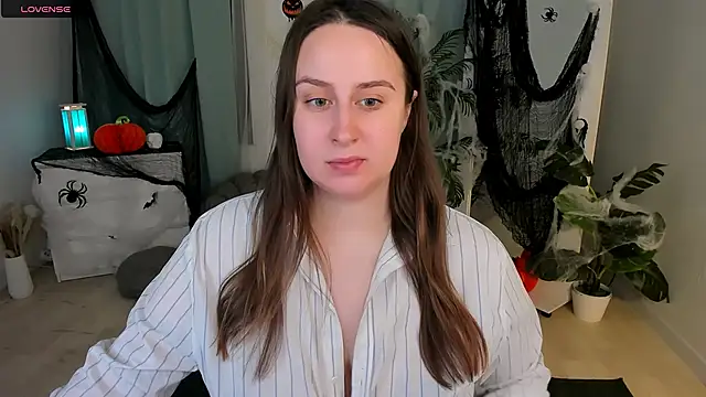 Snapshot of Lattea chatting on 24, 10, 2025 Lattea online show from 24, 10, 2025