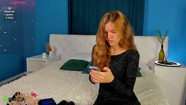 Eva  Lewis online show from 1, 11, 2025