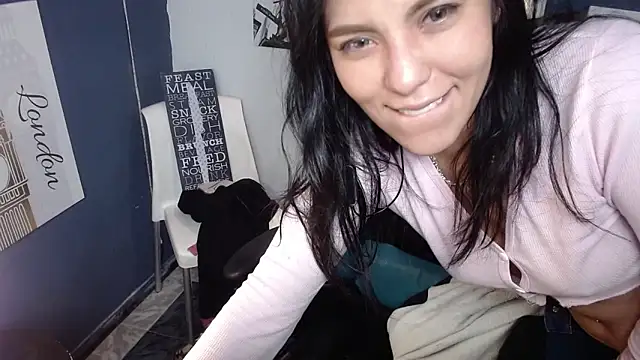 MartinaFonse online show from 25, 1, 2025