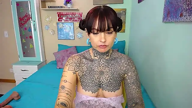 LolaRouse online show from 6, 12, 2024