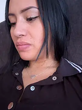 Snapshot of Sara_luna_ chatting on 29, 12, 2024 Sara luna  online show from 29, 12, 2024