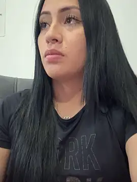 Sara luna  online show from 21, 12, 2025