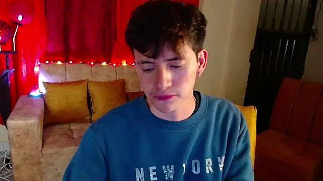 Snapshot of GabyThoms chatting on 21, 12, 2024 GabyThoms online show from 21, 12, 2024