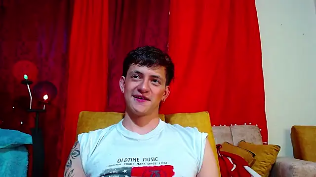 Snapshot of GabyThoms chatting on 31, 12, 2024 GabyThoms online show from 31, 12, 2024