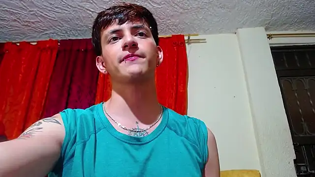 Snapshot of GabyThoms chatting on 15, 1, 2025 GabyThoms online show from 15, 1, 2025