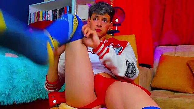 Snapshot of GabyThoms chatting on 27, 2, 2025 GabyThoms online show from 27, 2, 2025